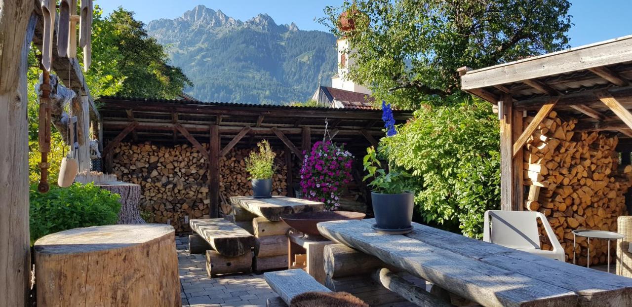 Bauernlodge Alpin Appartements Хёфен Экстерьер фото
